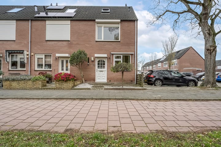 Photo of property Paardebloem 10, Rijnsburg