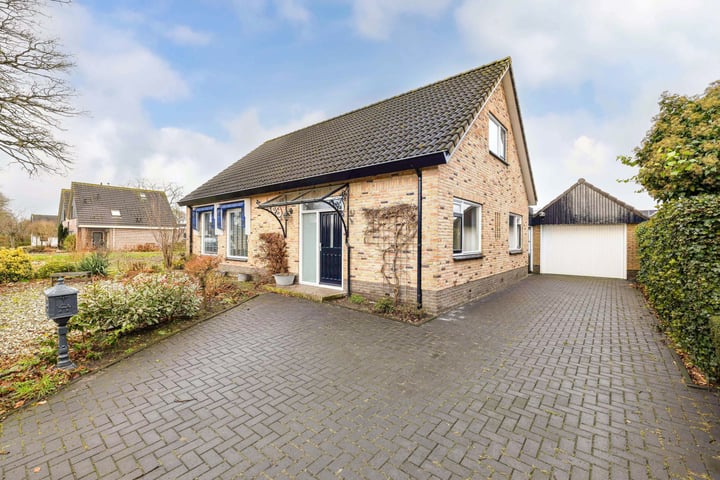 Photo of property Paasloregel 42, Willemsoord