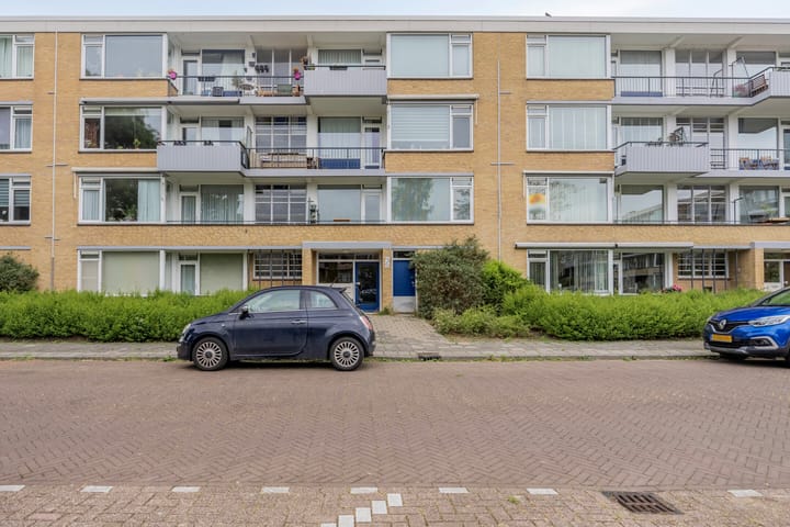 Paganinidreef 64 in Voorschoten