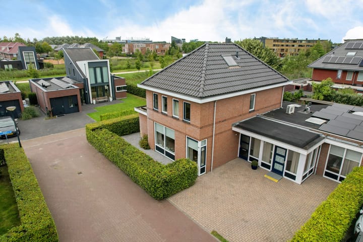 Page 6 in Heerenveen