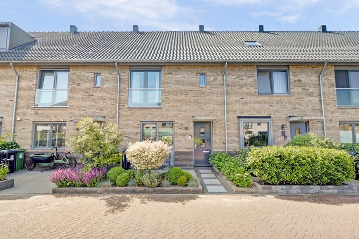 Photo of property Palesstraat 6, Naaldwijk