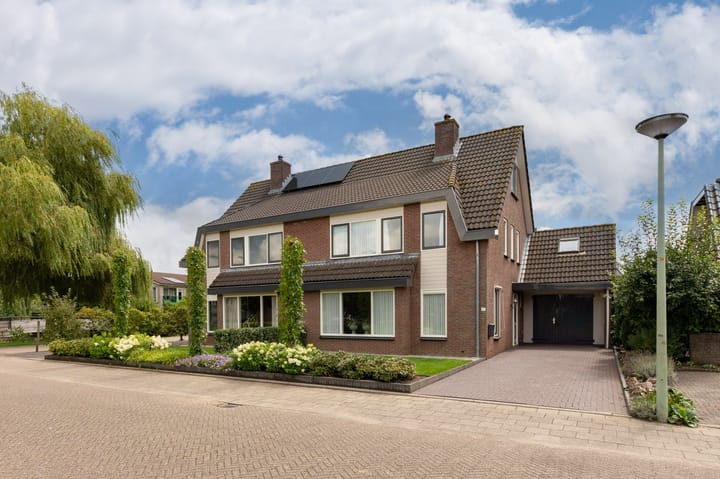 Paltrokstraat 17 in Kootwijkerbroek