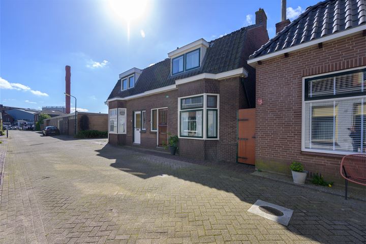 Pannenbakkerijen 23 in Woerden