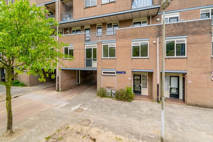 Pannerdenstraat 1 in Amsterdam