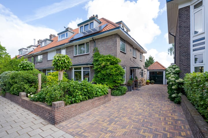 Papelaan 116 in Voorschoten
