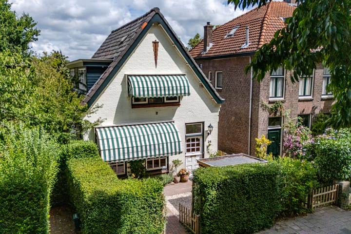 Papelaan 34 in Voorschoten