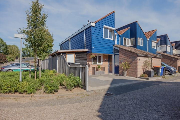 Photo of property Papeweer 36, Raamsdonksveer
