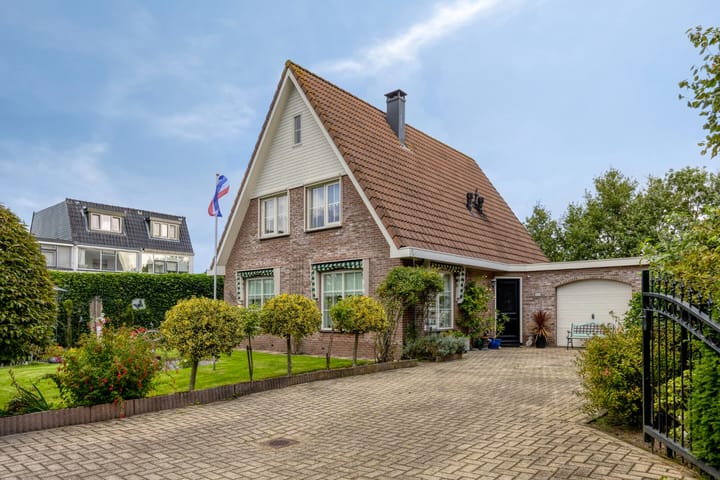 Photo of property Papewegse Hof 22, Wassenaar