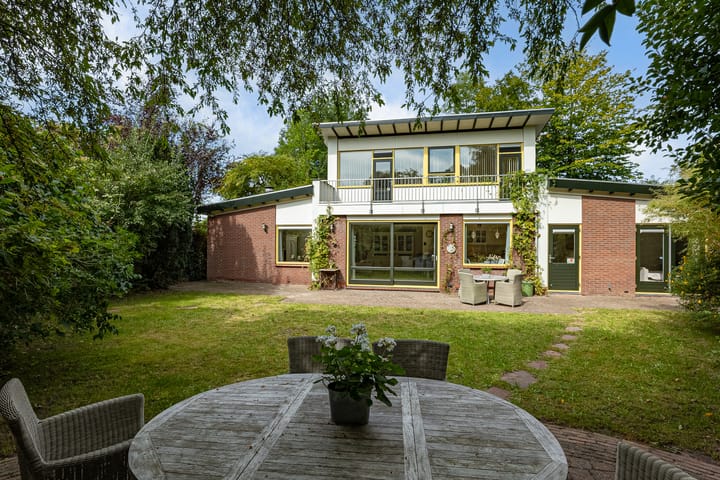 Photo of property Papiermolenlaan 2, Groningen