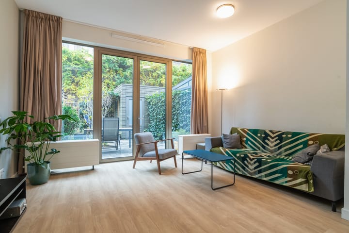 Parallelweg 104 in Rotterdam