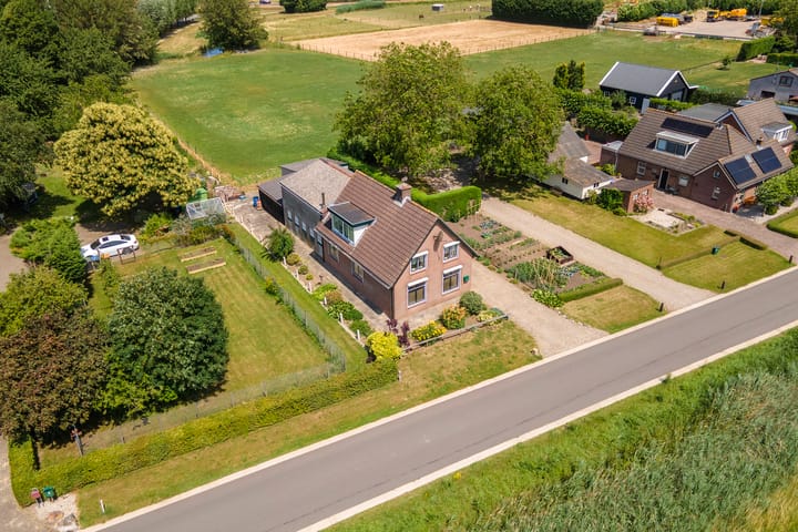 Photo of property Parallelweg 3, Geldermalsen