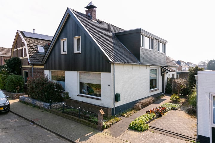 Photo of property Parallelweg 43, Rheden