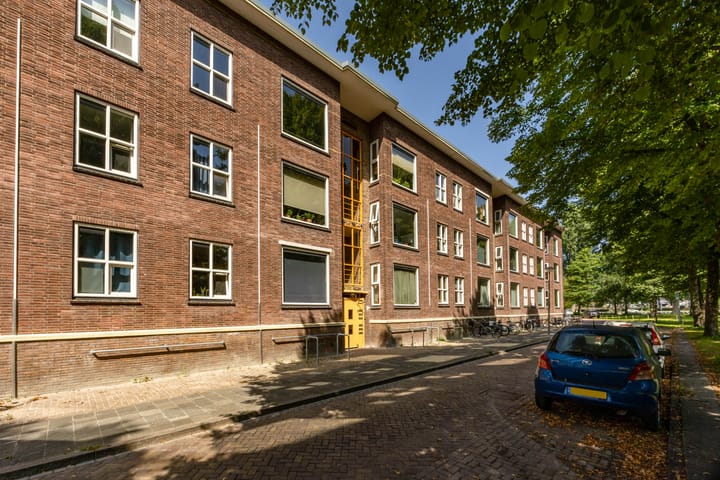 Photo of property Paramaribostraat 72, Groningen