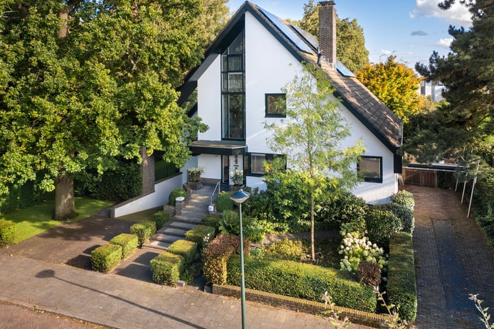 Park Leeuwensteijn 2A in Voorburg