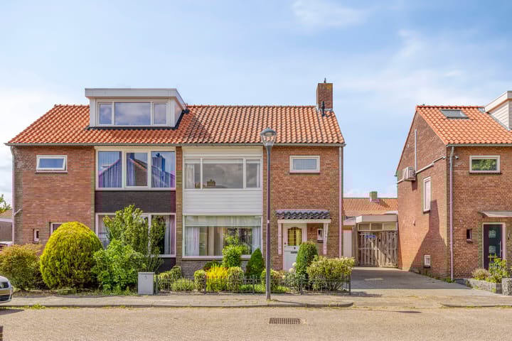 Parklaan 3 in Prinsenbeek foto