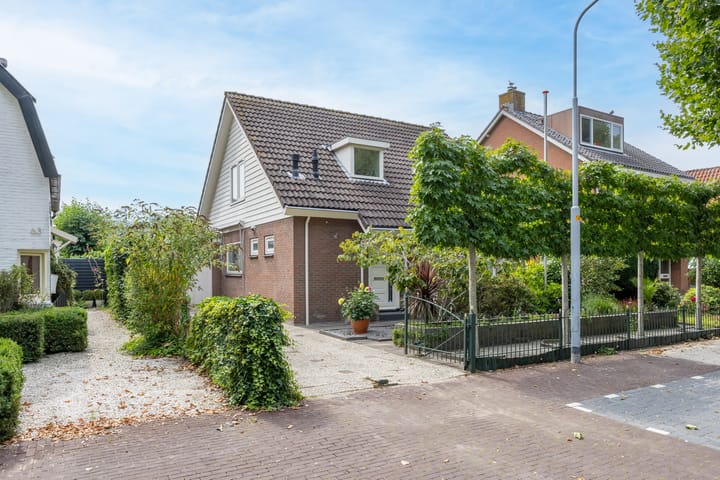Photo of property Parklaan 59, Hoofddorp