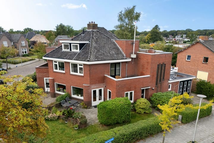 Parkstraat 26 in Assen Foto