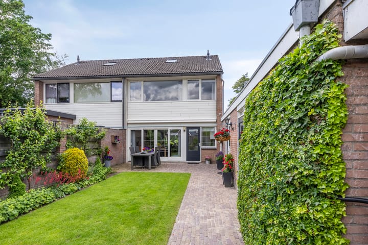 Parkstraat 42 in Emmen