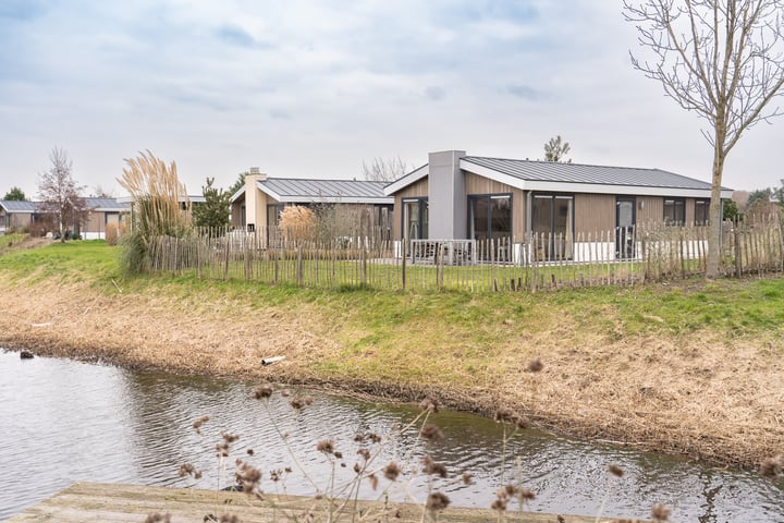 Photo of property Parkweg 2-V103, Hellevoetsluis