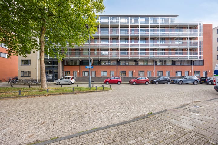 Parmentierweg 143 in Leiden
