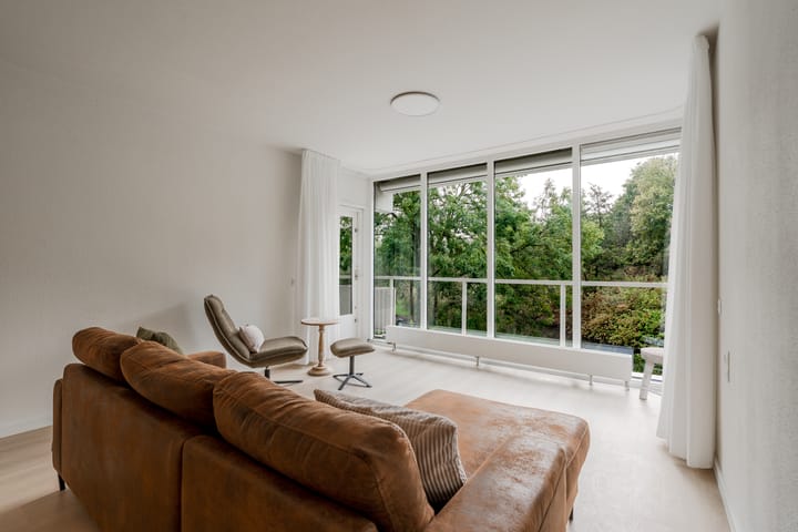 Photo of property Parnassiaveld 96, Duivendrecht