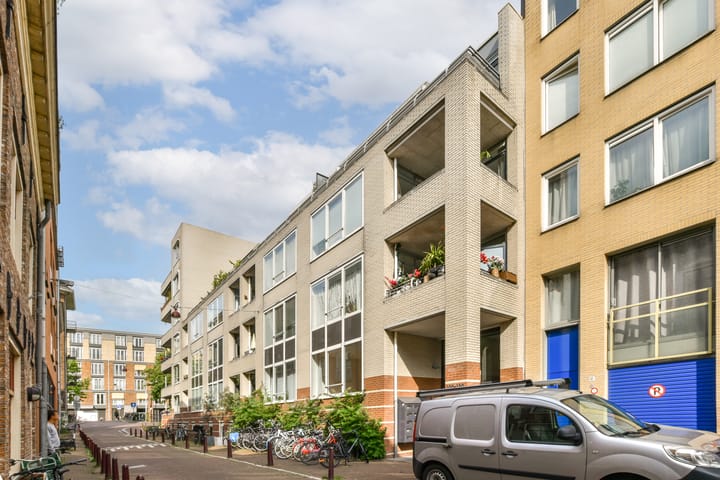 Passeerdersstraat 100 in Amsterdam
