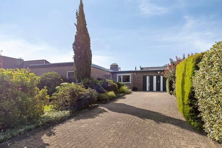 Photo of property Past. Debijestraat 52, Hegelsom