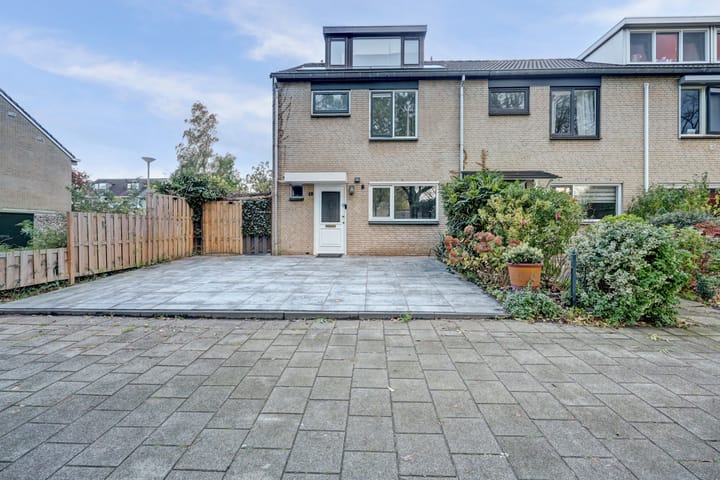 Pastoor Apeldoornpad 18 in Hoogvliet Rotterdam