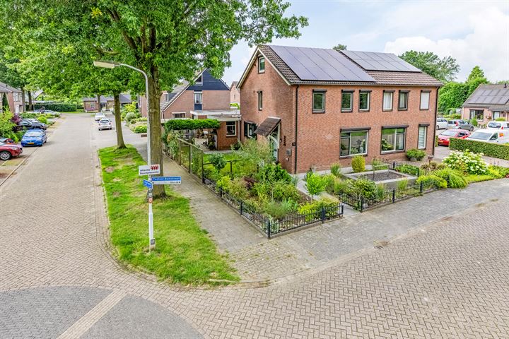 Pastoor Balkstraat 13 in Varsselder