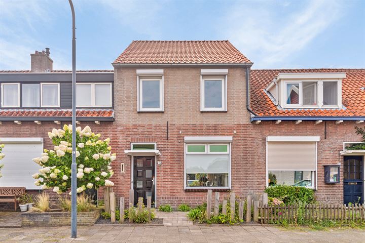 Pastoor Bressersstraat 18 in Oosterhout