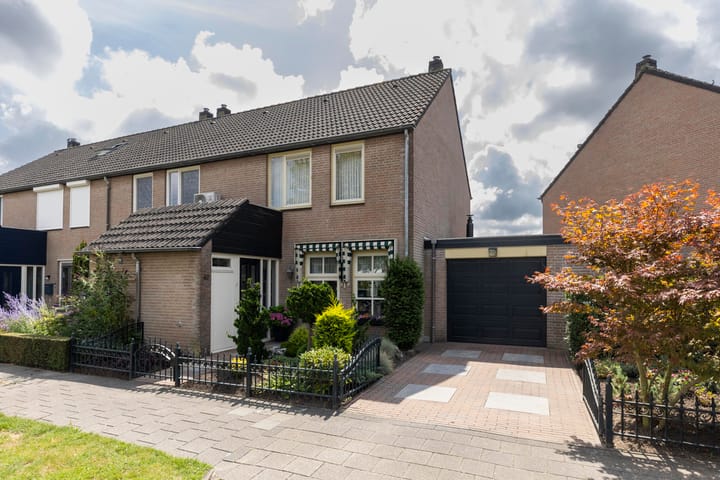 Pastoor Elsenstraat 60 in Helmond Foto