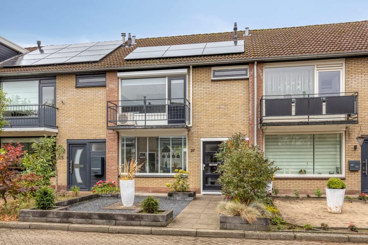 Pastoor Geerdinkstraat 27 in Oldenzaal