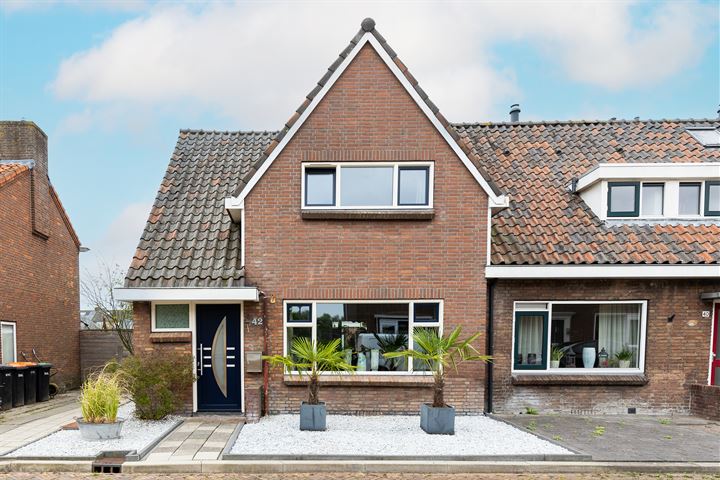 Pastoor Gielenstraat 42 in Lutjebroek