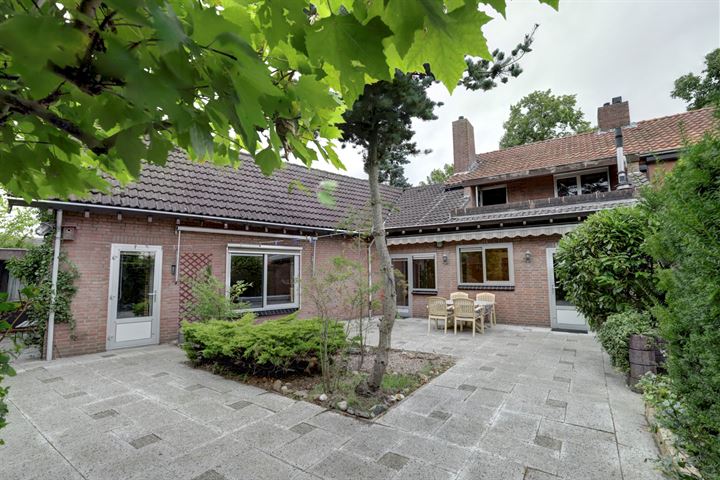 Pastoor Gillisstraat 141 in Rijen