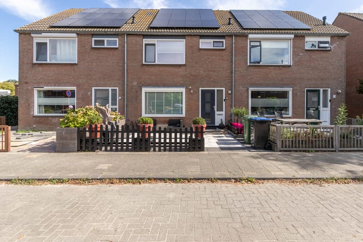 Pastoor Görtzstraat 9 in Oud Ade