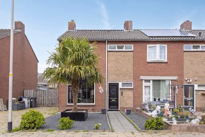 Pastoor Grimmeltstraat 37 in Bemmel