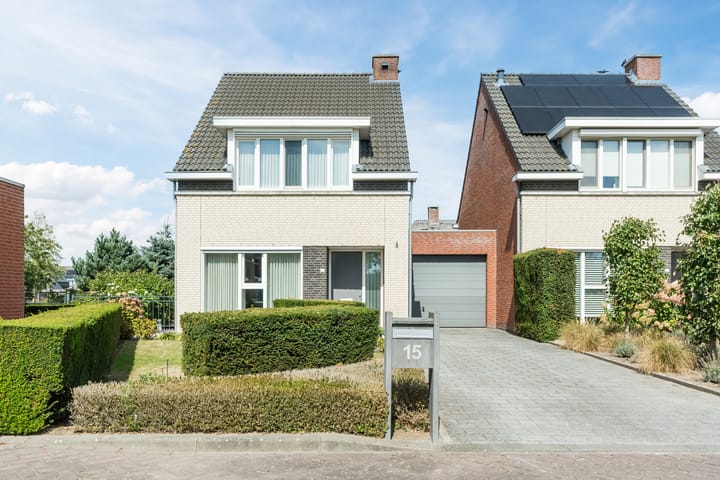 Pastoor Hackenstraat 15 in Sint-Oedenrode