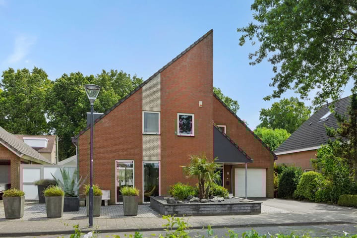 Pastoor Hoekx-singel 14 in Rosmalen photo