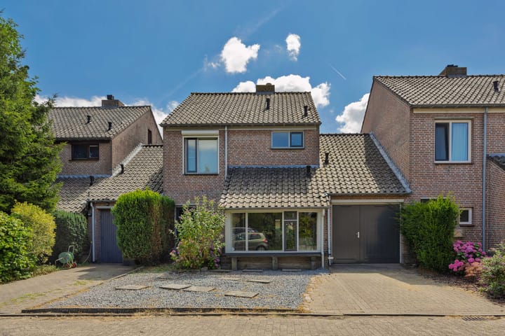 Pastoor Huissenstraat 8 in Ammerzoden