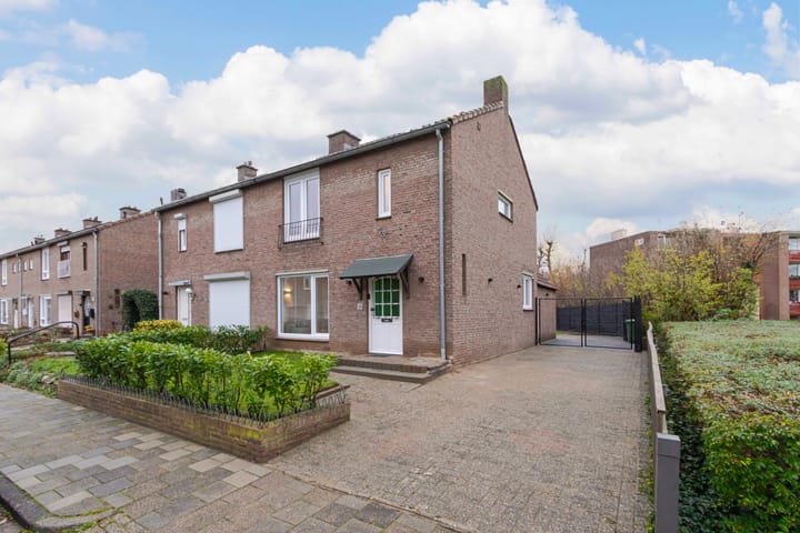 Photo of property Pastoor Joannes Aussemsstraat 39, Meerssen