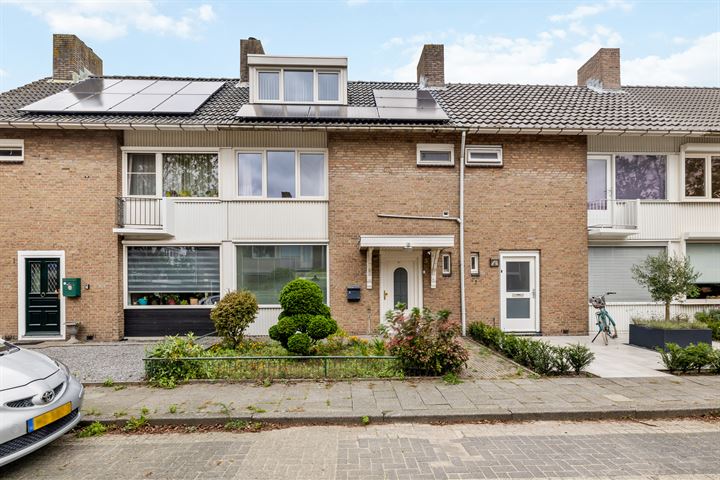 Pastoor M. van Beekstraat 3 in Best