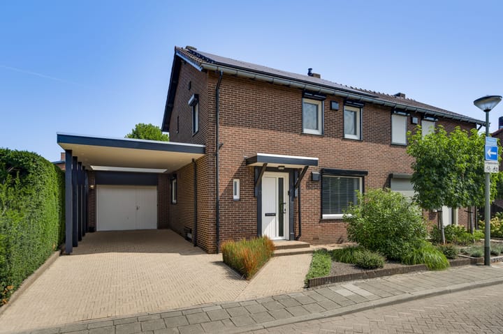 Pastoor Pielsstraat 13 in Roermond