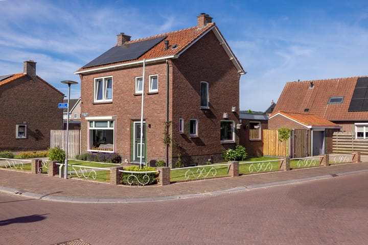 Pastoor te Rielestraat 2 in Braamt