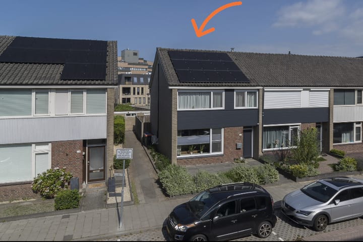 Pastoor van Akenstraat 112 in Roosendaal