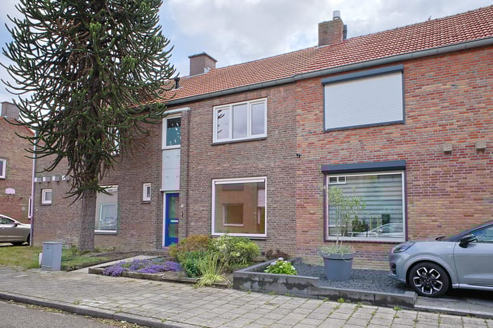 Photo of property Pastoor van Eijsstraat 59, Geleen
