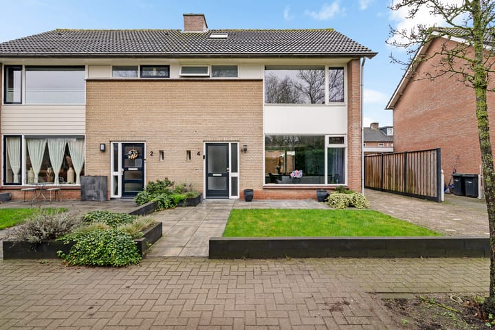 Pastoor van Hapertstraat 4 in Lith