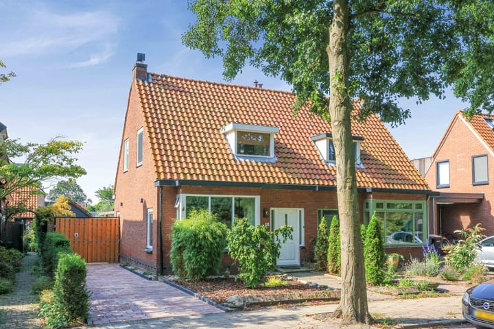 Pastoor van Muijenweg 88 in Heiloo