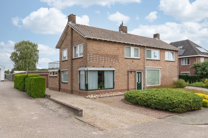 Pastoor van Sonsbeeckstr 10 in Stokkum