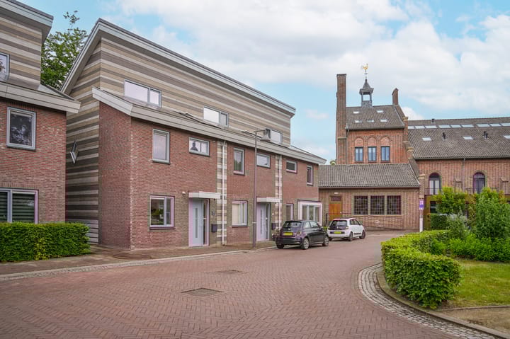 Pastoor Verhoevenhof 25 in Schijndel