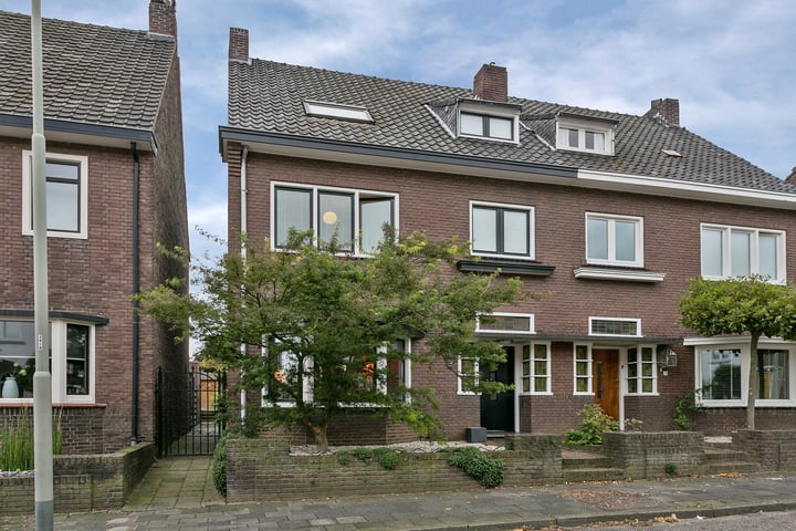 Pastoor Vonckenstraat 27 in Geleen